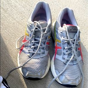 women running shoes